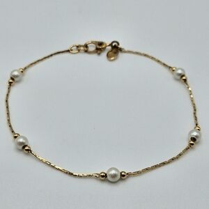 VINTAGE Monet Gold Plated Dainty Faux Pearl Bracelet Signed